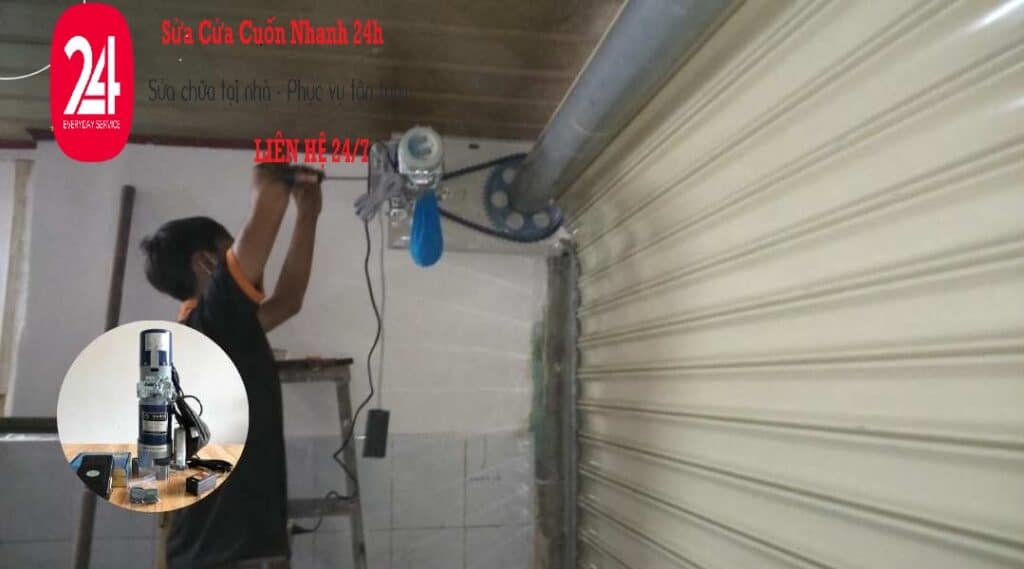 cửa cuốn mở nửa chừng rồi dừng