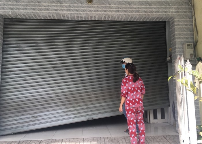 cửa cuốn bị lệch ray