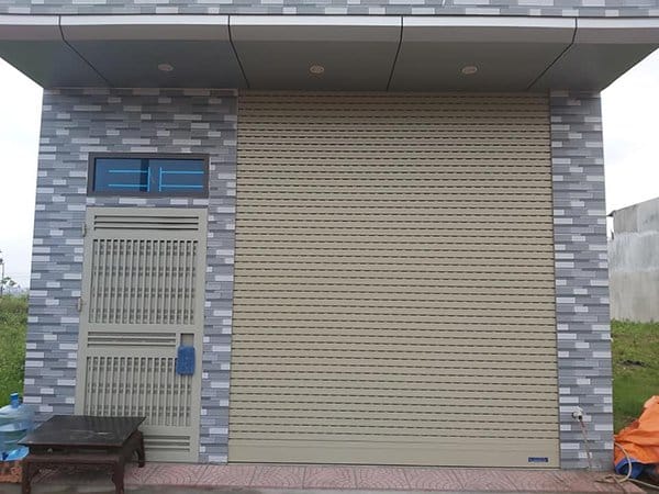 Cách Vệ Sinh Cửa Cuốn Đúng Cách
